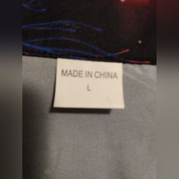 Vibrant Galaxy Print Button-Down Shirt - Size Large” Size Large” Preowned - Picture 5 of 5